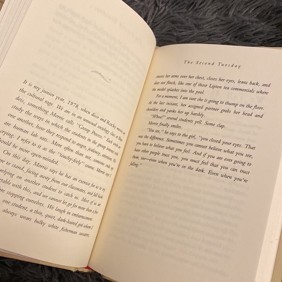 Tuesdays with Morrie book - Picture 4 of 4